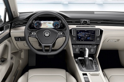 2015-VW-Passat-B8-33.jpg