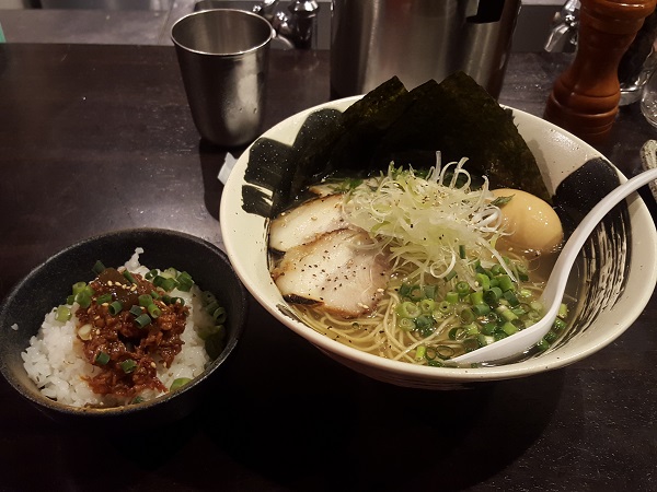 牛骨塩ラーメン・すじこん飯.jpg