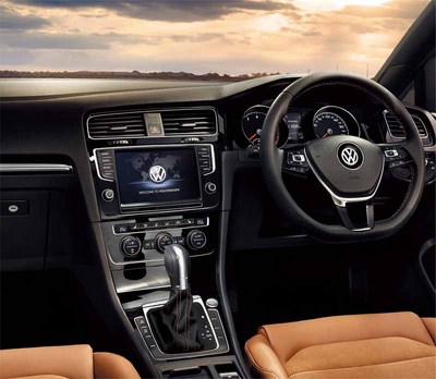 vw-and-launched-a-special-limited-car-golf-milano-edition20151014-5.jpg