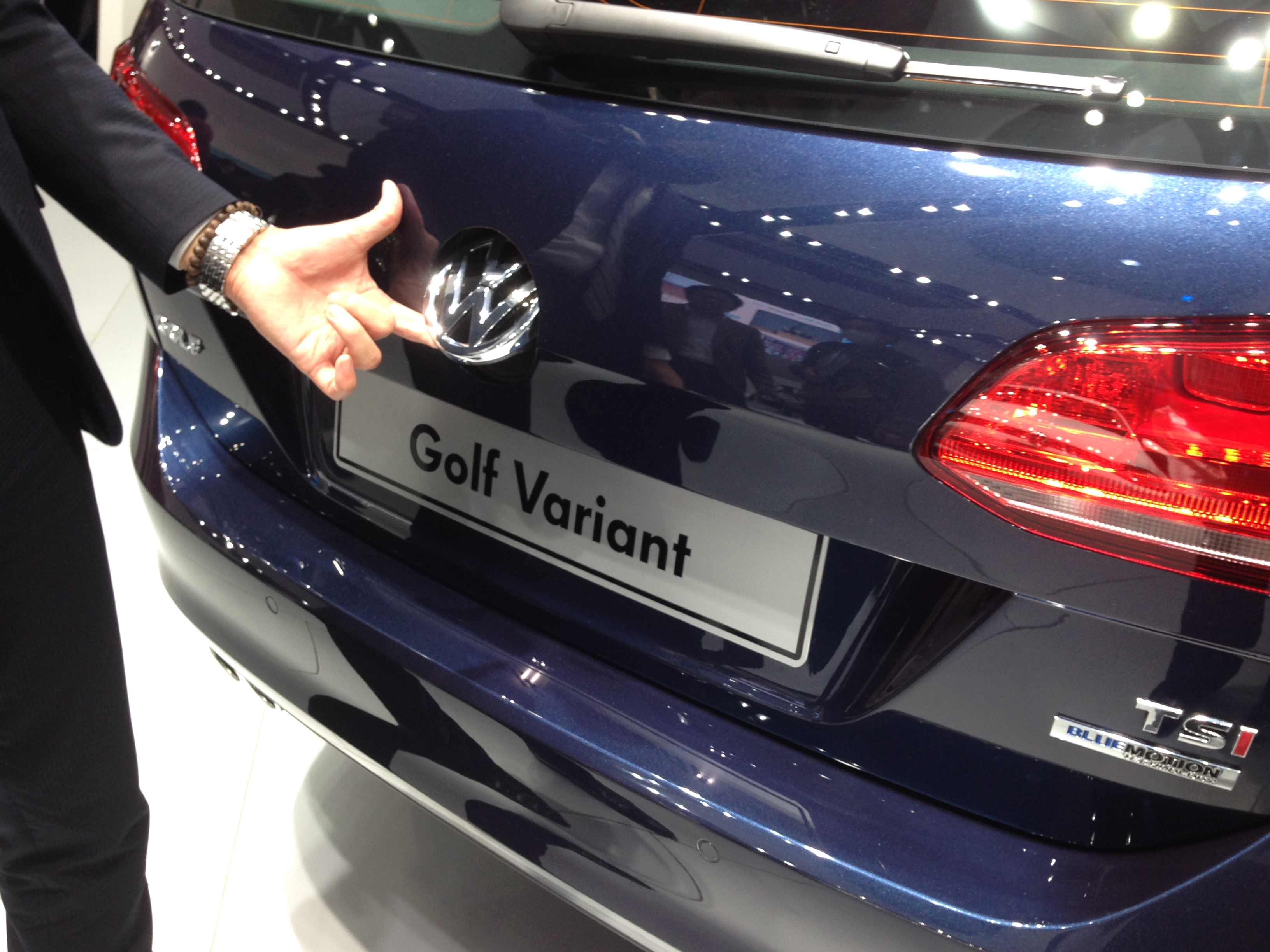 Golf Variant トランク　開け方.JPG