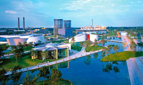 Autostadt_Wolfsburg.jpg