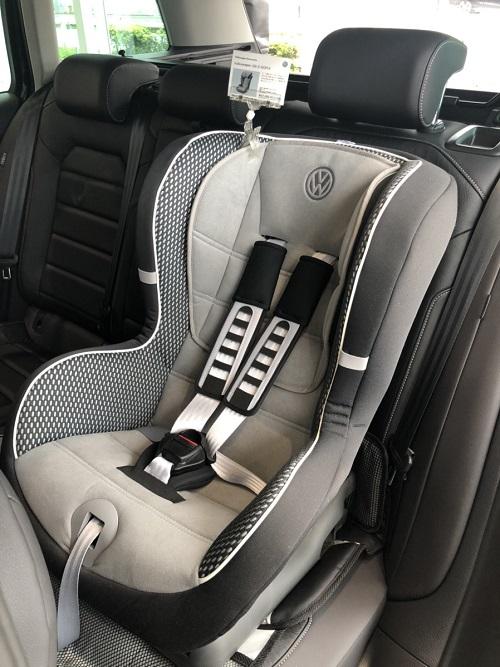 スタッフブログ | ＶＷ純正 チャイルドシートのご紹介。 | Volkswagen 