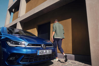 Polo R-Line PO4916_4K.jpeg