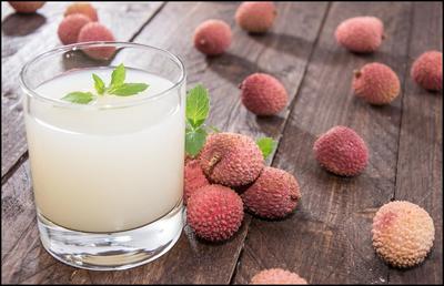 Fresh-made-Lychee-Juice.jpg