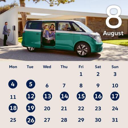SNS_calendar_August_カスタマイズ版.jpg
