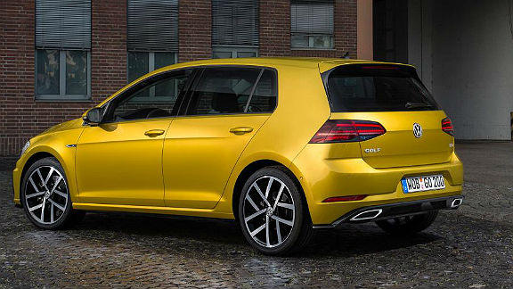 vw-golf7_5-rear.jpg