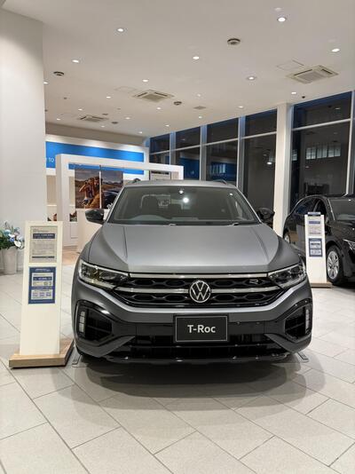 T-ROC R ブラック.jpg